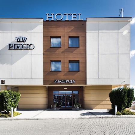 Hotel Piano Lublin Exteriör bild