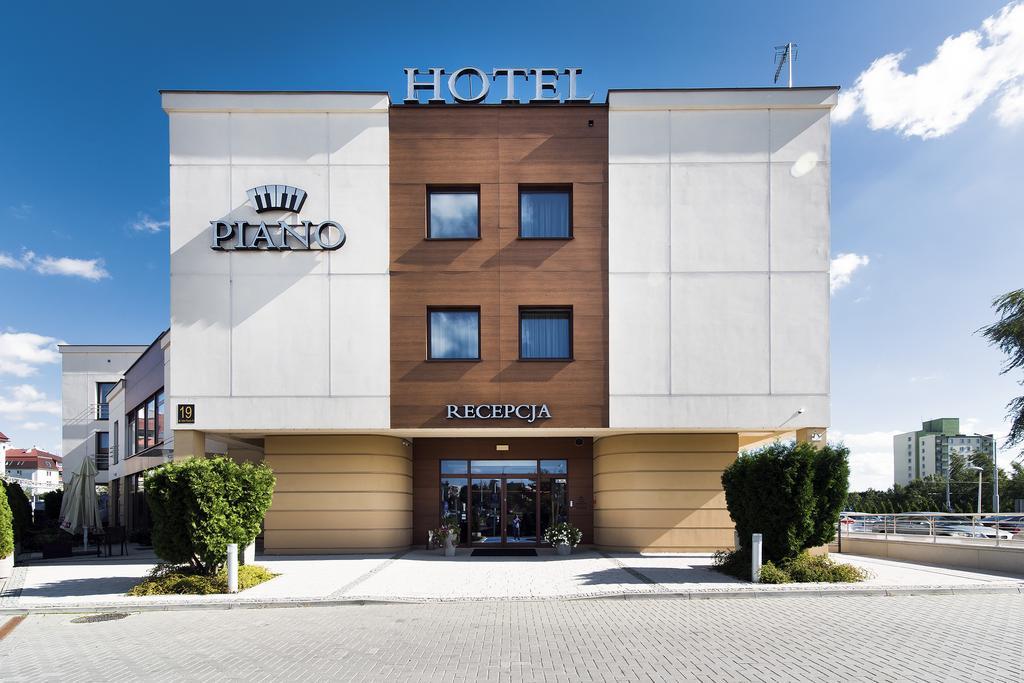 Hotel Piano Lublin Exteriör bild