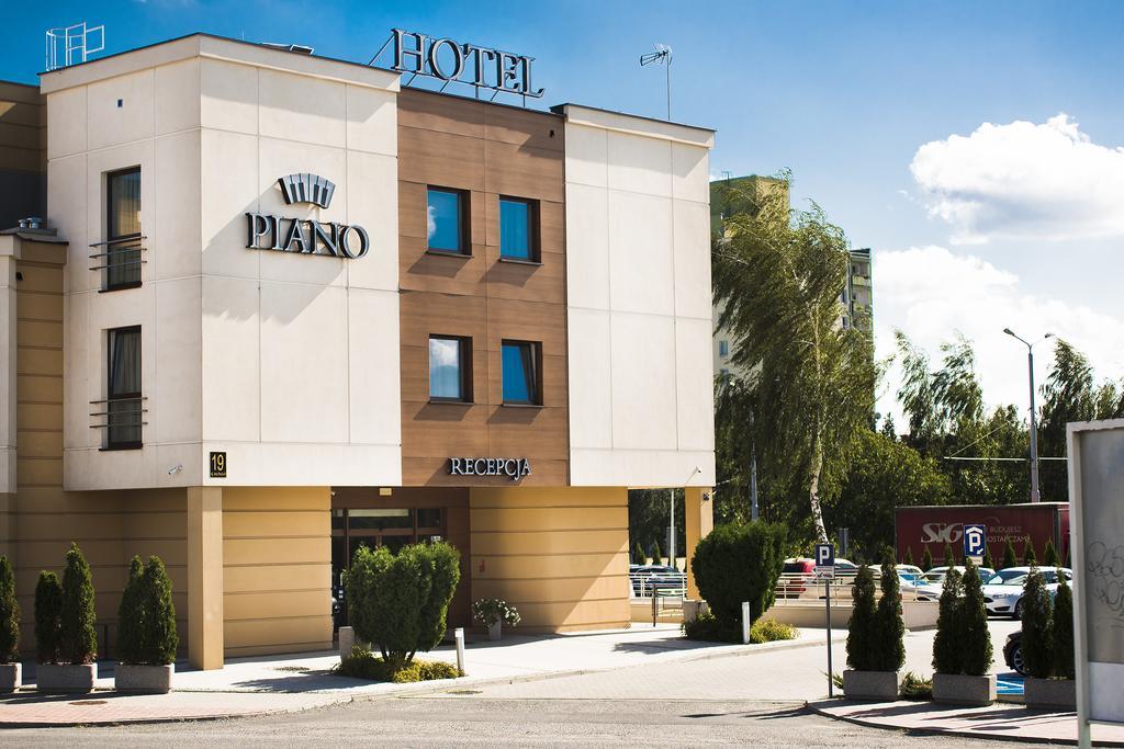 Hotel Piano Lublin Exteriör bild